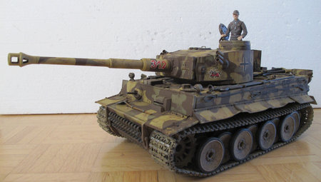 Torro Tiger 1 Panzer Bausatz 1:16 von P. Bischoff\\n\\n27.09.2022 15:53
